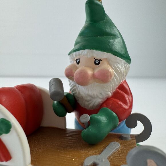 National Rennoc Elf Ornament Christmas Gnome Building Sleigh Vintage 1991 - Picture 2 of 12